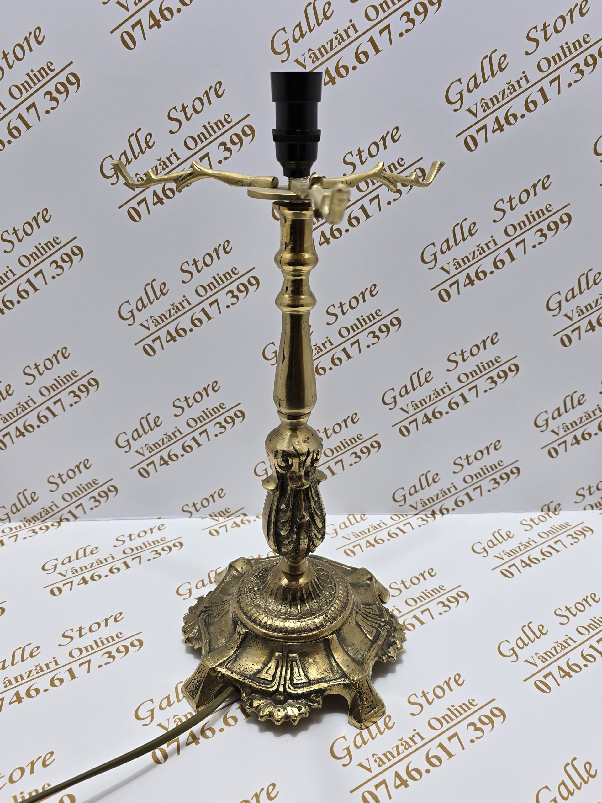 20260304_221855 Lampa tip Galle cu picior de bronz lucrat manual (DE COMPLETAT) - imagine 1