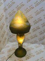 Lampa tip Galle cu peisaj montan