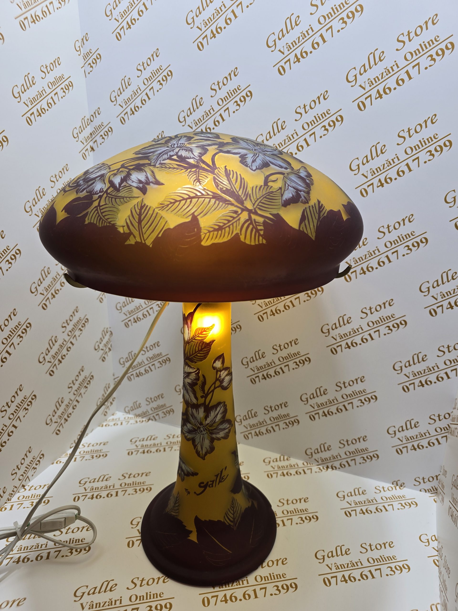 20260306_184936 Lampa tip Galle cu flori - imagine 1