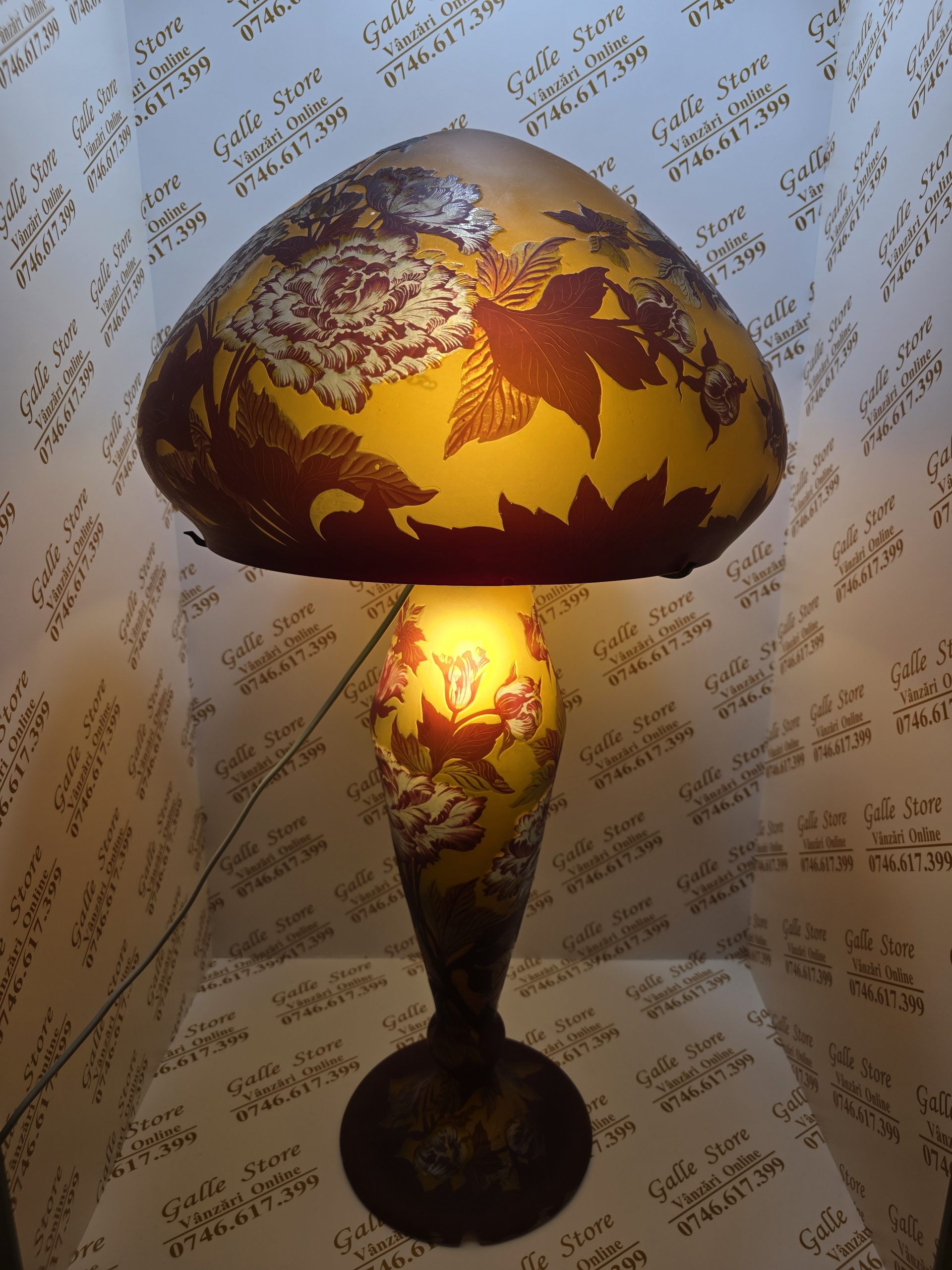 20260306_201630 Lampa mare tip Galle cu flori - imagine 1