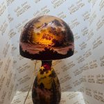 Lampa tip Galle cu peisaj montan