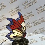 Lampa Tiffany in forma de fluture