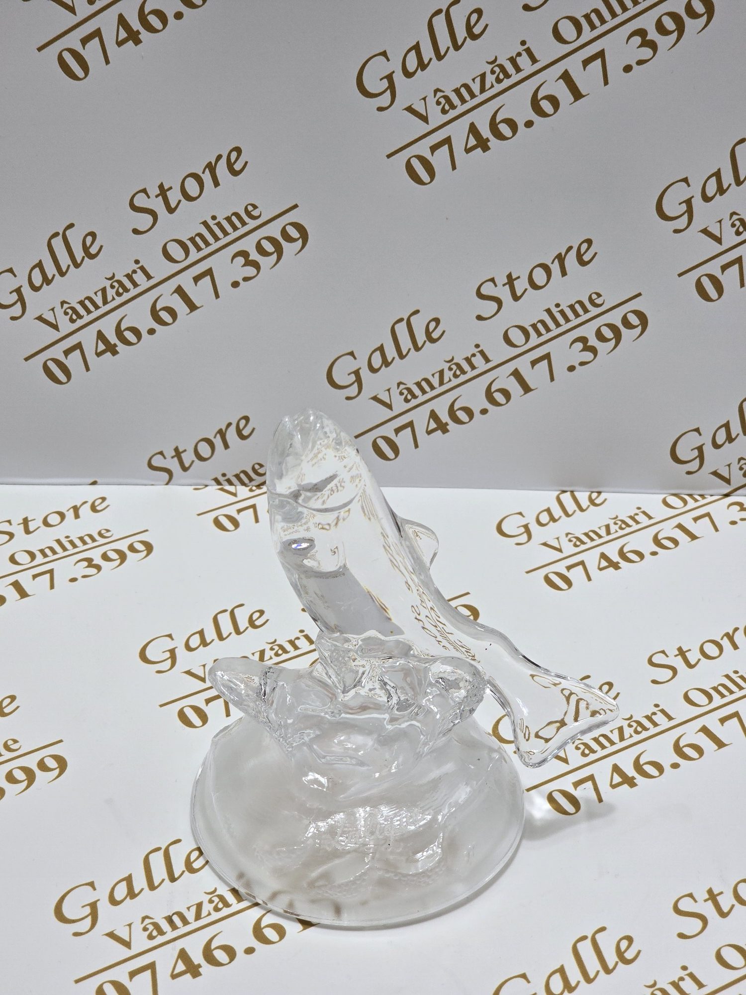 20260401_215320 Figurina Lalique - imagine 1