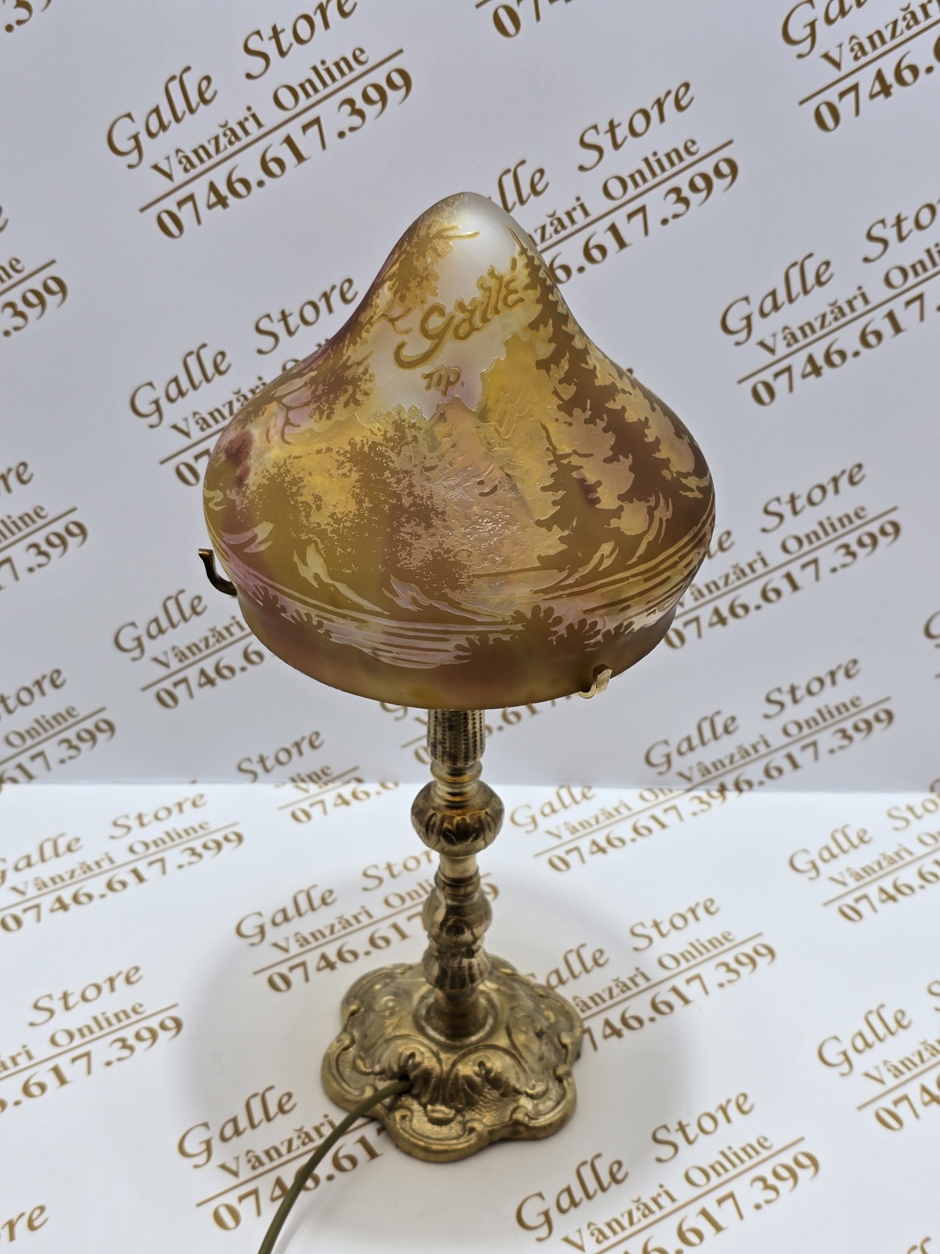 20260427_220711 Lampa tip Galle cu picior din bronz - imagine 1