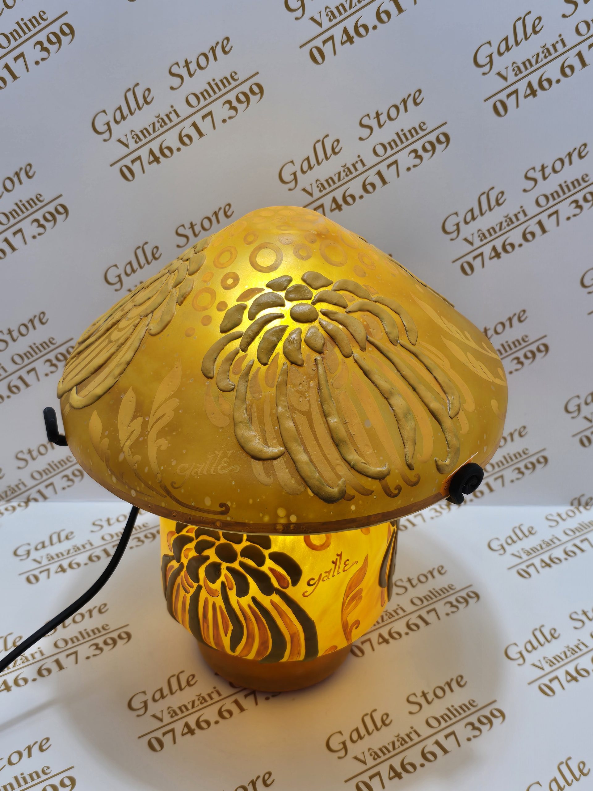 20260504_213039 Lampa tip Galle - imagine 1